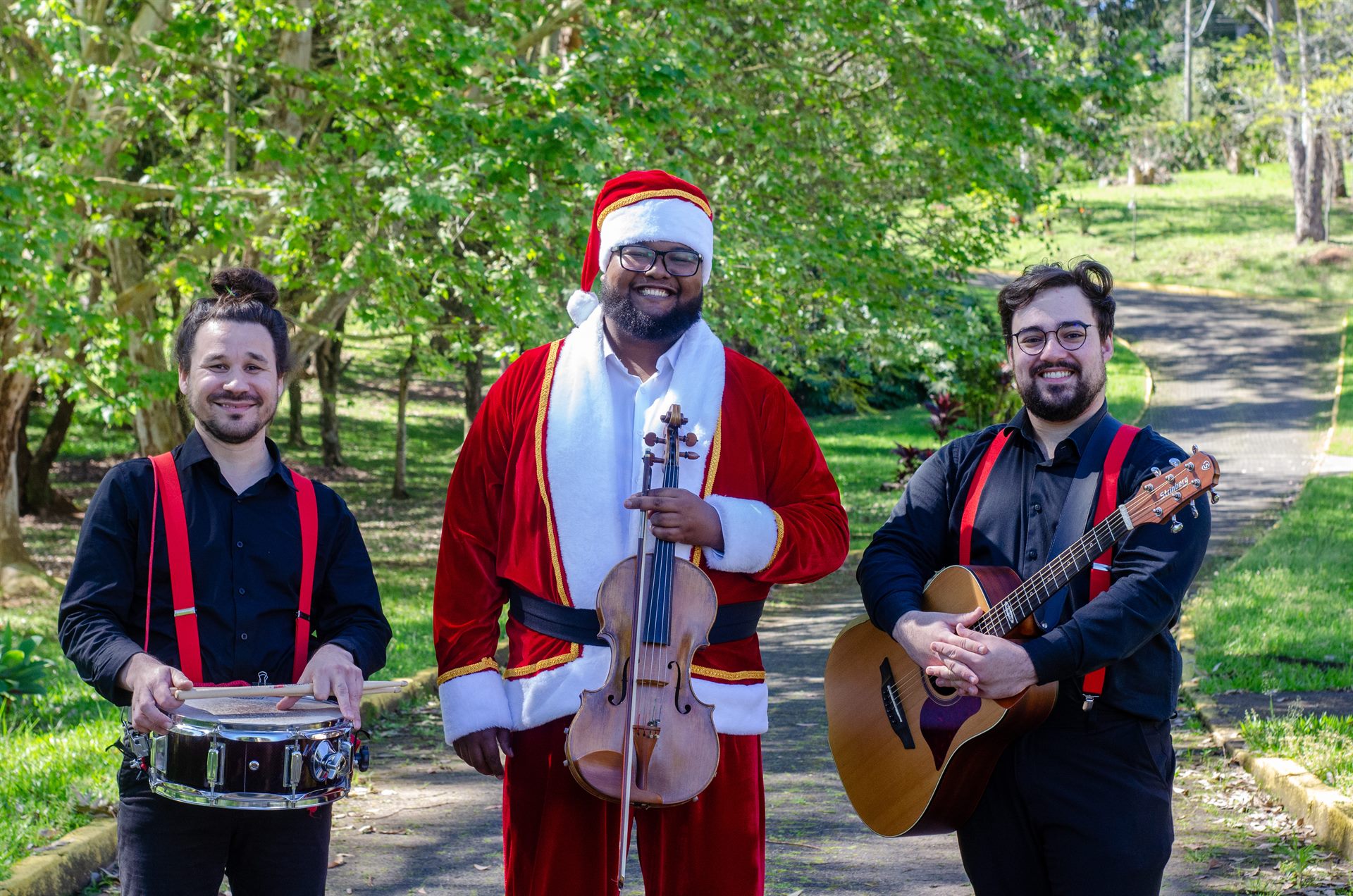 Trupe de Natal da PRESTO: Vinícius Reis, Felipe Abel e Filipe Pasinato